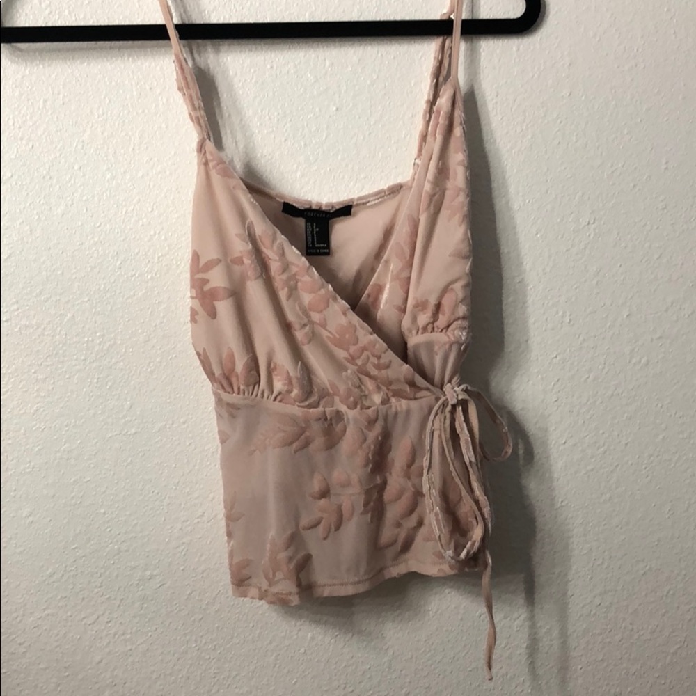 Forever 21 cross body shirt, never worn.